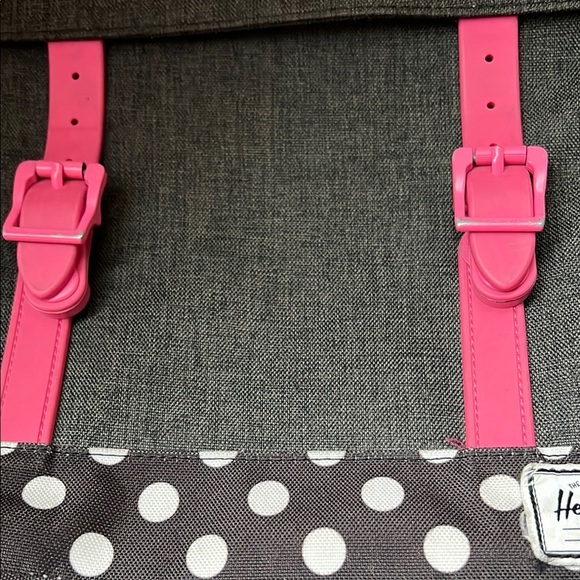 Herschel Supply Company Gray and Pink Bags with Modern Design - Picture 12 of 13